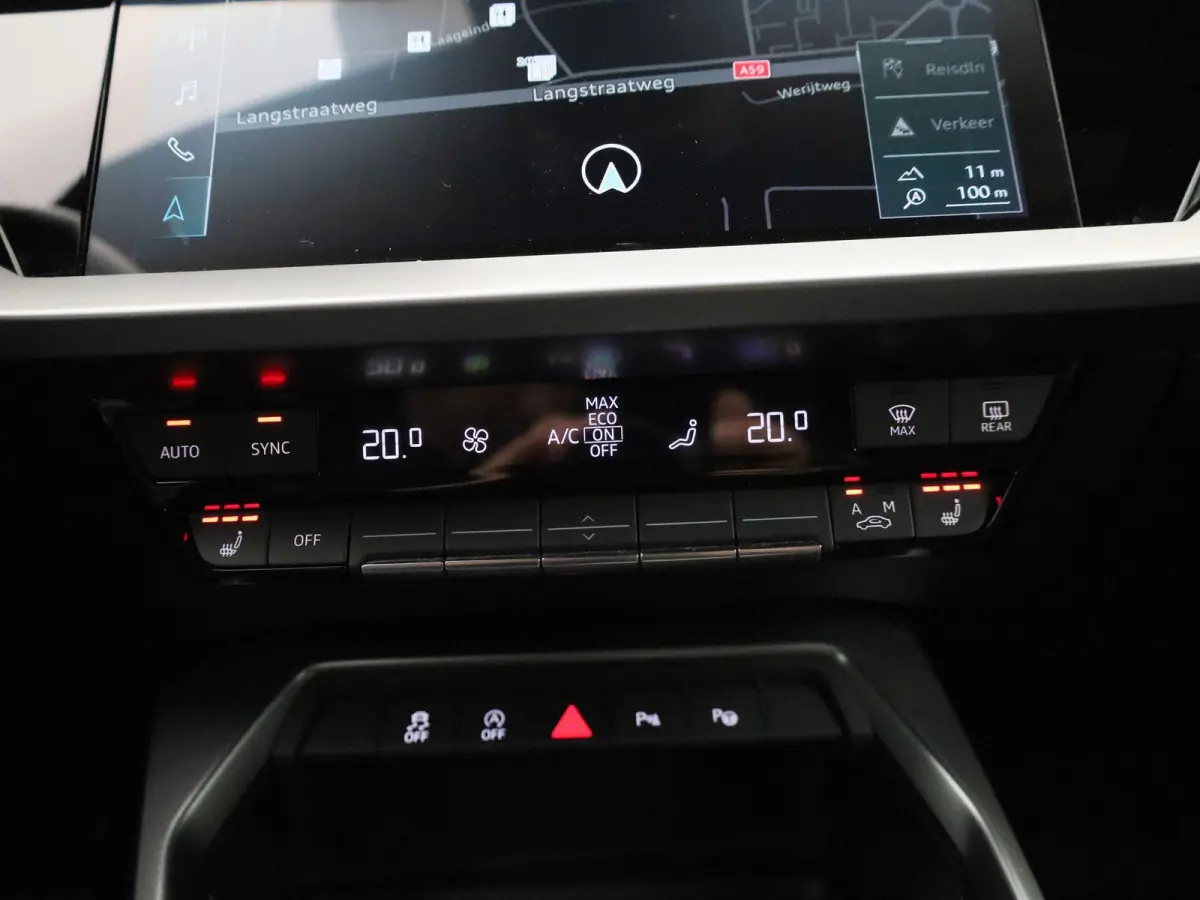 2.0 35 TDi 110kW S tronic AUTOMAAT | LEDER | ADAPTIEVE CRUISE | CAMERA | TREKHAAK | NAVIGATIE | APPLE CARPLAY | LMV | VIRTUEEL | STOELVERWARMING | CLIMA | 12  MAANDEN BOVAG GARANTIE |