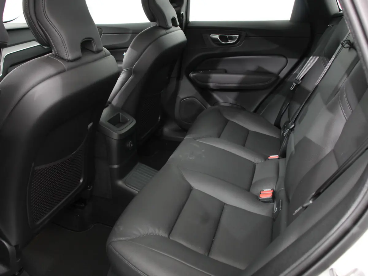 2.0 T6 Plug-in hybrid AWD Plus Bright 398pk Full LED Cruise Control + Pilot Assist Parkeersensoren V&A+ camera Panaroma dak