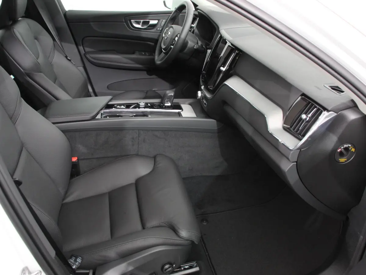 2.0 T6 Plug-in hybrid AWD Plus Bright 398pk Full LED Cruise Control + Pilot Assist Parkeersensoren V&A+ camera Panaroma dak