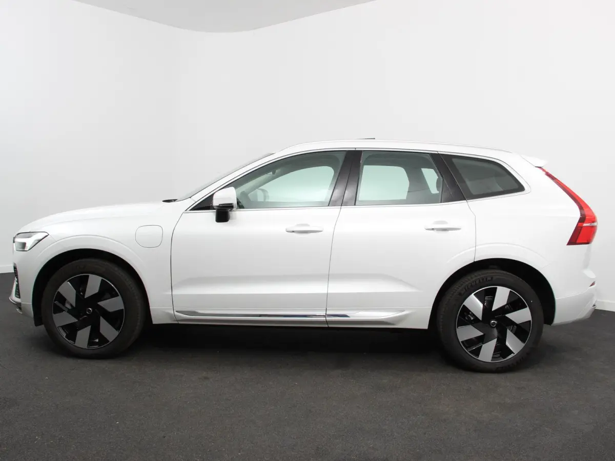 2.0 T6 Plug-in hybrid AWD Plus Bright 398pk Full LED Cruise Control + Pilot Assist Parkeersensoren V&A+ camera Panaroma dak