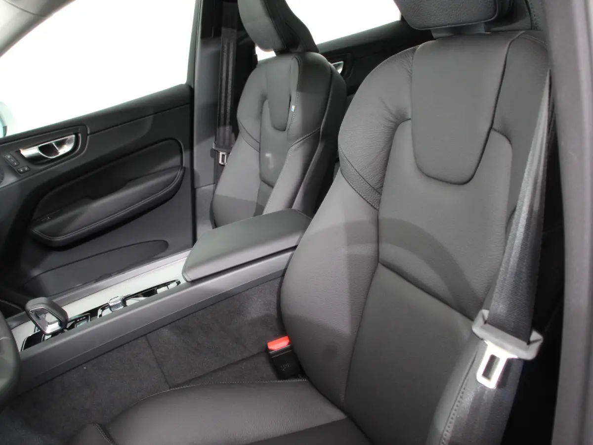 2.0 T6 Plug-in hybrid AWD Plus Bright 398pk Full LED Cruise Control + Pilot Assist Parkeersensoren V&A+ camera Panaroma dak