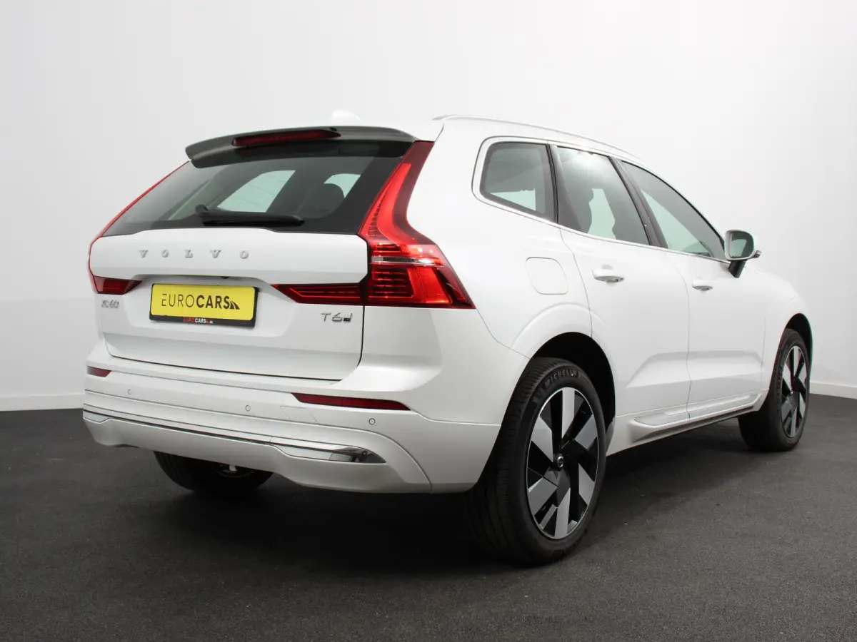 2.0 T6 Plug-in hybrid AWD Plus Bright 398pk Full LED Cruise Control + Pilot Assist Parkeersensoren V&A+ camera Panaroma dak