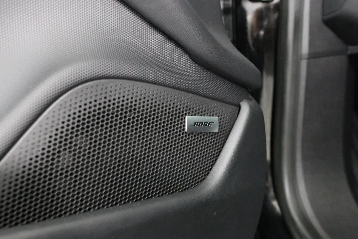 4 93 kWh | SOH 93% | Sport Chrono | Luchtvering | BOSE | LED | Memory | Panorama Dak | 21'' LMV | Camera | BLIS | Leder | Stoelverwarming | Navi | Clima | Cruise Adaptive