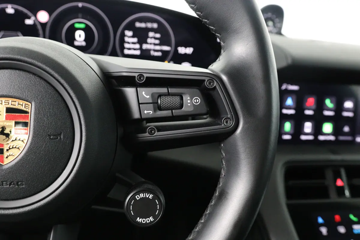 4 93 kWh | SOH 93% | Sport Chrono | Luchtvering | BOSE | LED | Memory | Panorama Dak | 21'' LMV | Camera | BLIS | Leder | Stoelverwarming | Navi | Clima | Cruise Adaptive
