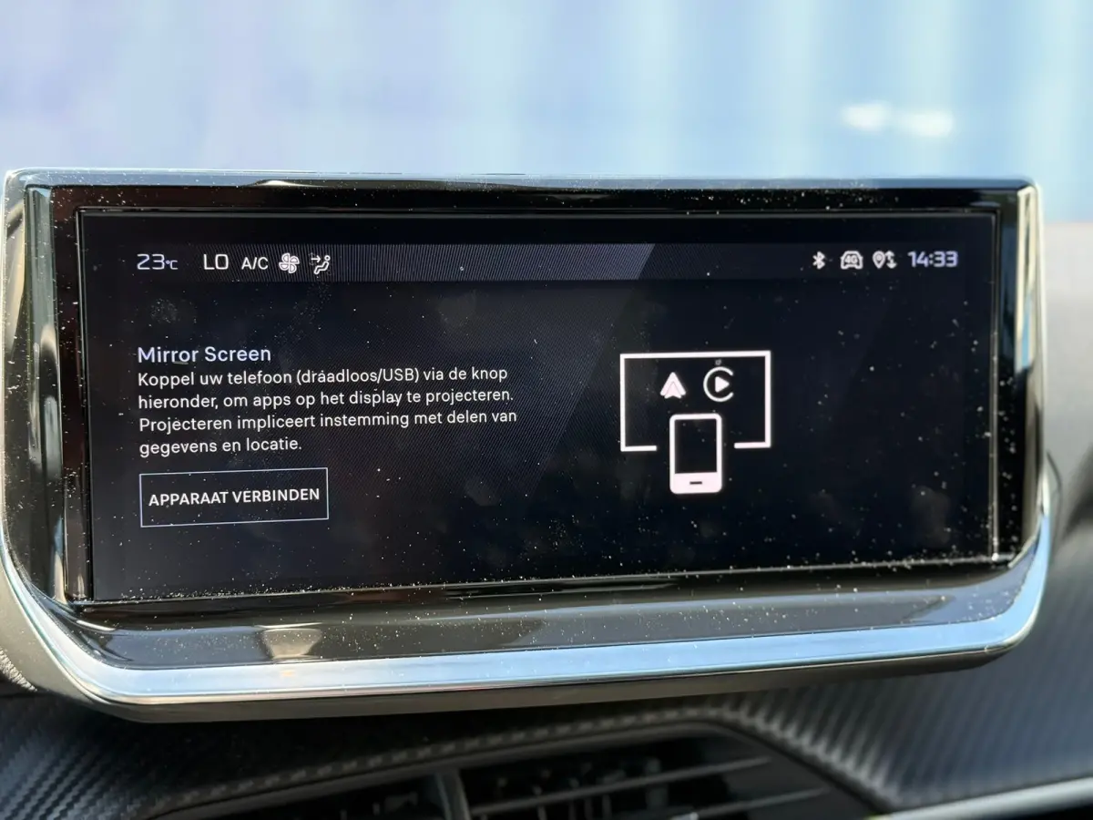 1.2 Hybrid 145 Allure 360 camera | Keyless | Adaptive cruise control | Apple carplay & Android auto