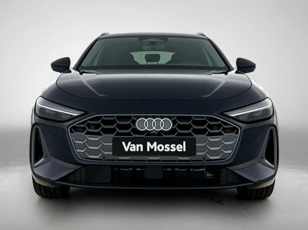 Avant 2.0 quattro Advanced edition 299 PK | Navigatie | Techniek pakket plus |  MMI bijrijdersdisplay |  Trekhaak, elektr. wegklapbaar |  Voorventilatie comfort |  Koplampsproeiers |  Zij-ai