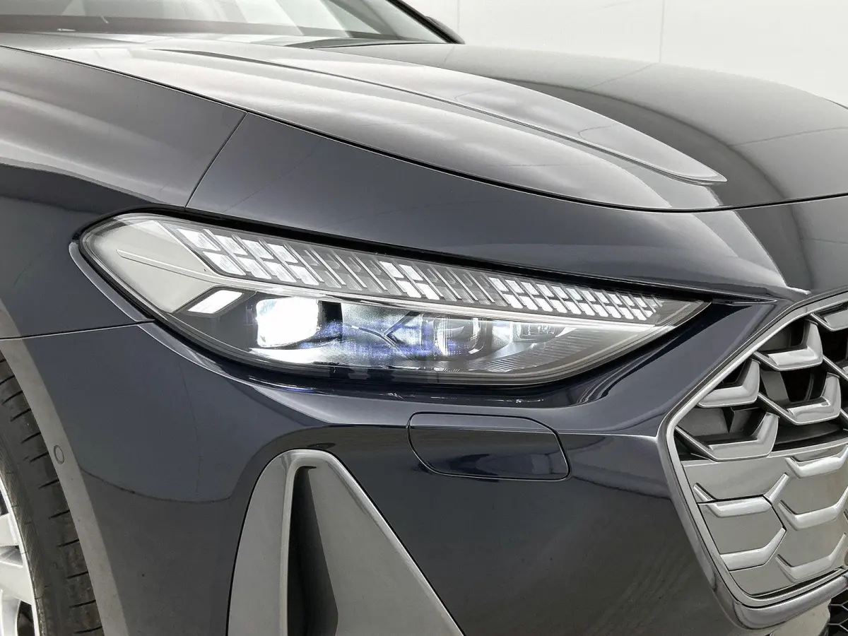 Avant 2.0 quattro Advanced edition 299 PK | Navigatie | Techniek pakket plus |  MMI bijrijdersdisplay |  Trekhaak, elektr. wegklapbaar |  Voorventilatie comfort |  Koplampsproeiers |  Zij-ai