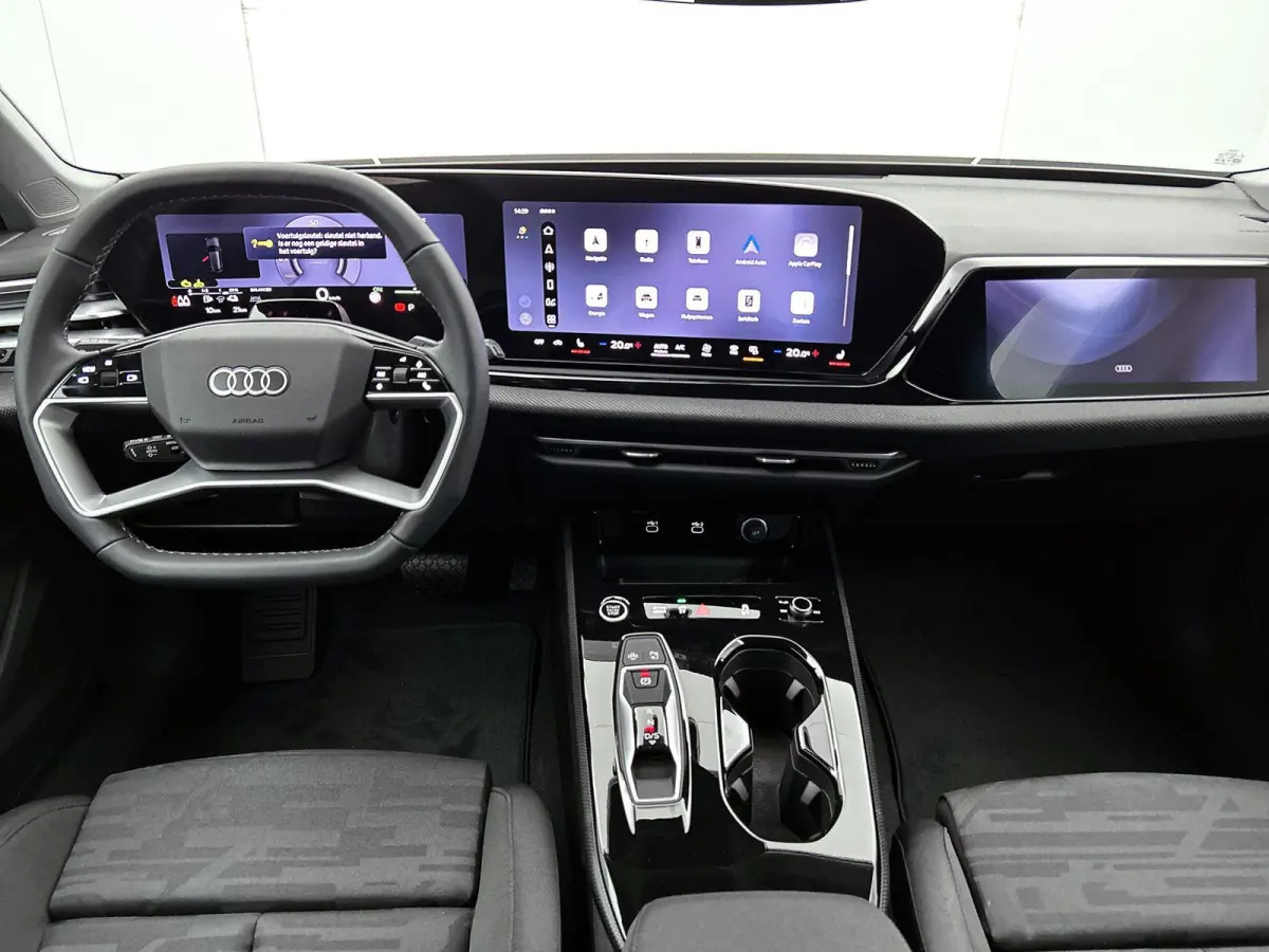 Avant 2.0 quattro Advanced edition 299 PK | Navigatie | Techniek pakket plus |  MMI bijrijdersdisplay |  Trekhaak, elektr. wegklapbaar |  Voorventilatie comfort |  Koplampsproeiers |  Zij-ai