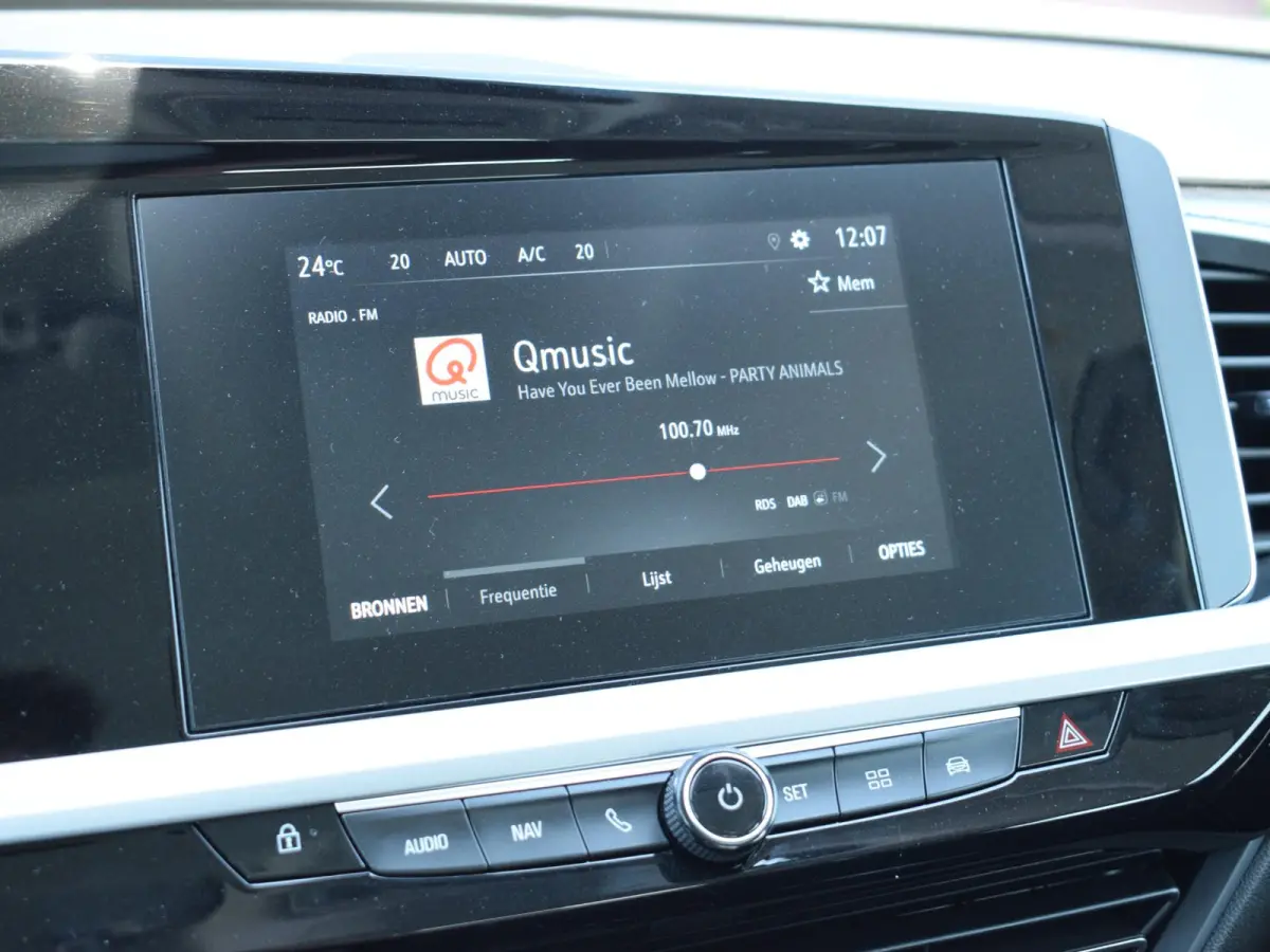 1.2 Turbo Level 2 Edition | CARPLAY | PARKEERSENSOREN | WINTERPAKKET | E.C.C. | 16.837km
