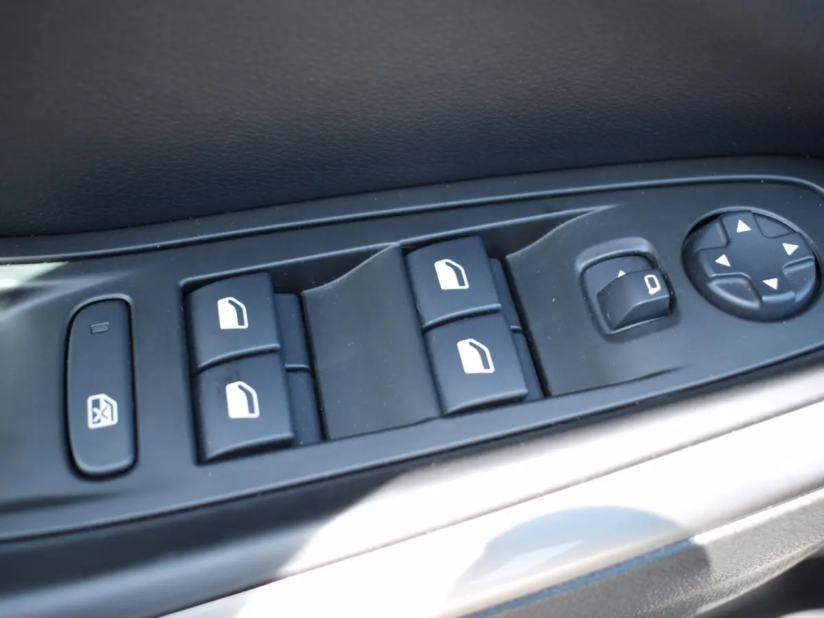 1.2 Turbo Level 2 Edition | CARPLAY | PARKEERSENSOREN | WINTERPAKKET | E.C.C. | 16.837km