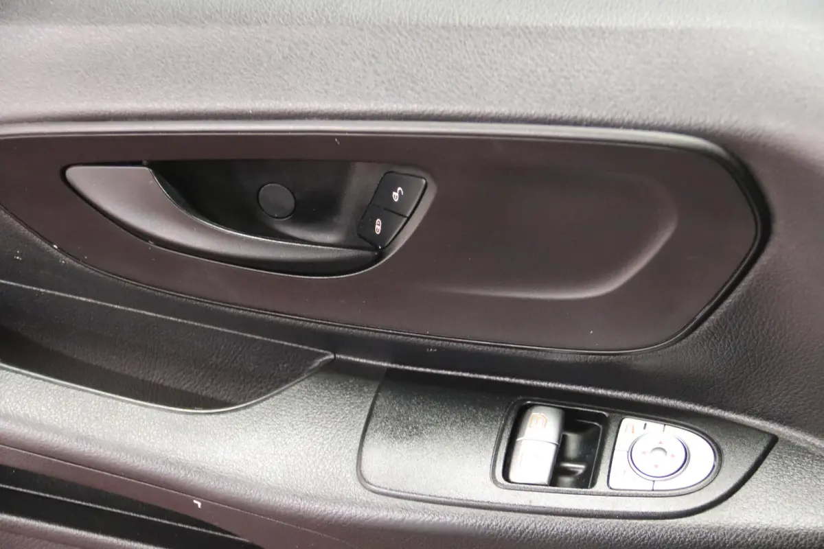 114 CDI AUTOMAAT IMPERIAAL TREKHAAK Mercedes-Benz Vito 114 CDI 114 CDI AUTOMAAT IMPERIAAL TREKHAAK