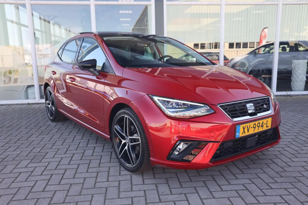 1.6 TDI FR Business Intense | Panorama | Carplay | ACC | Stoelverwarming