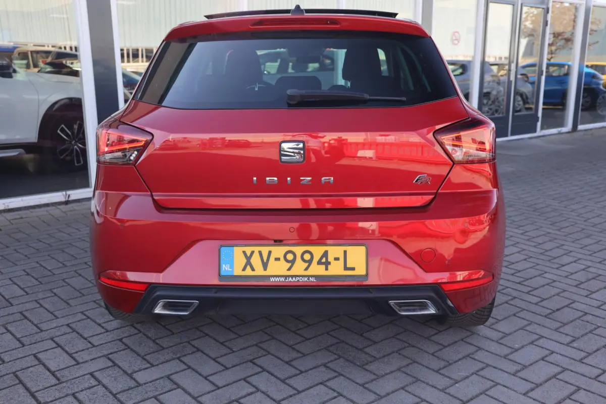 1.6 TDI FR Business Intense | Panorama | Carplay | ACC | Stoelverwarming