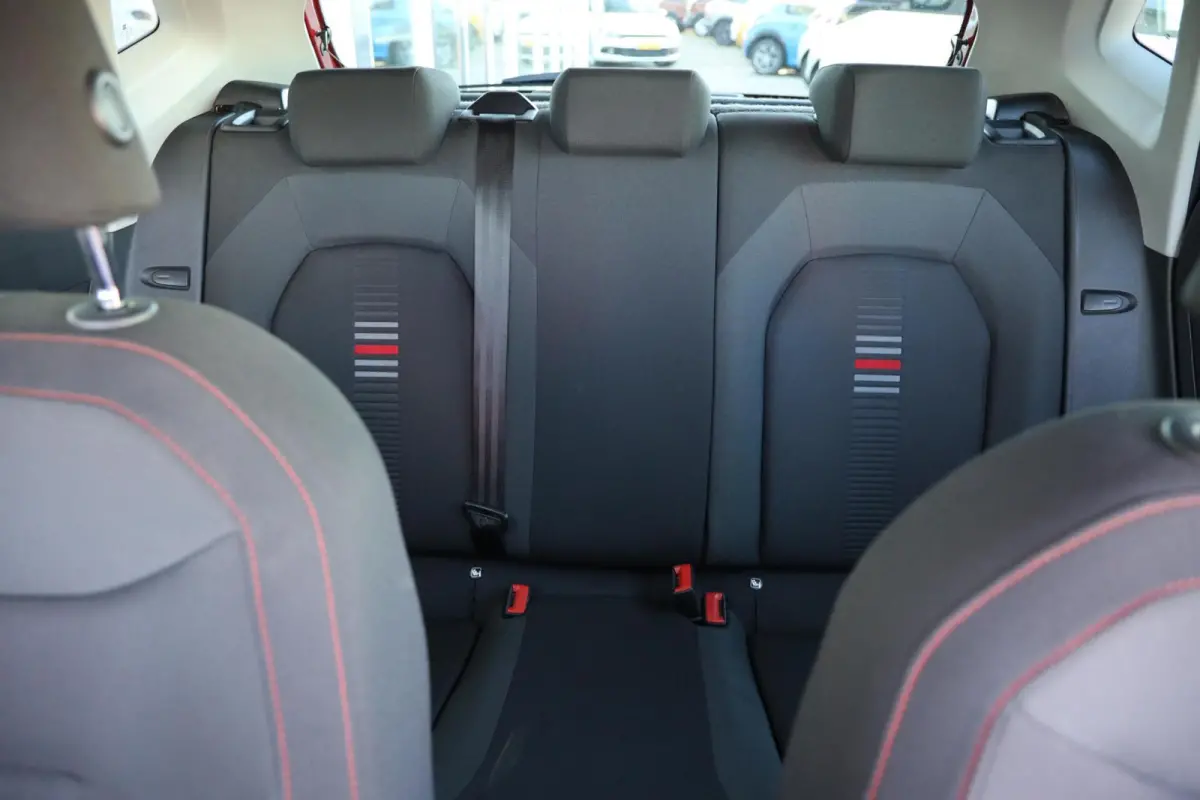 1.6 TDI FR Business Intense | Panorama | Carplay | ACC | Stoelverwarming