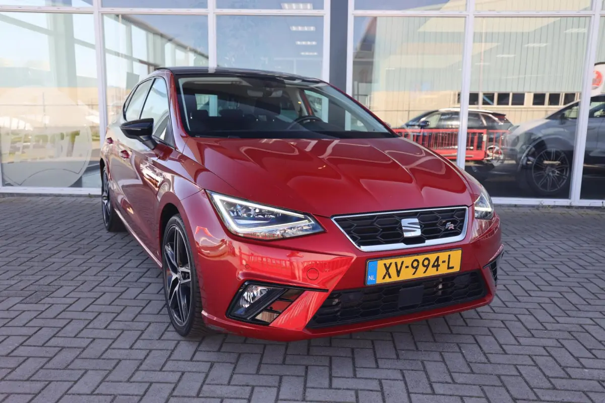 1.6 TDI FR Business Intense | Panorama | Carplay | ACC | Stoelverwarming