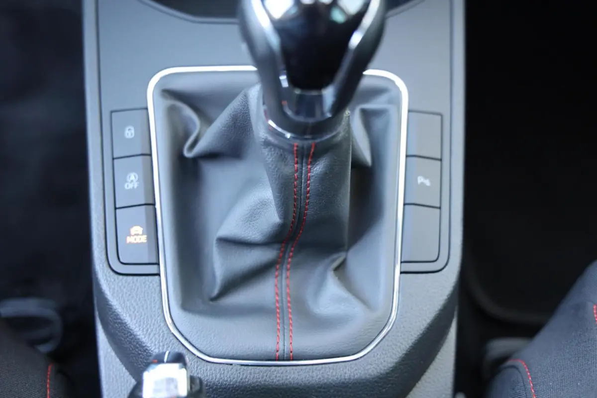 1.6 TDI FR Business Intense | Panorama | Carplay | ACC | Stoelverwarming