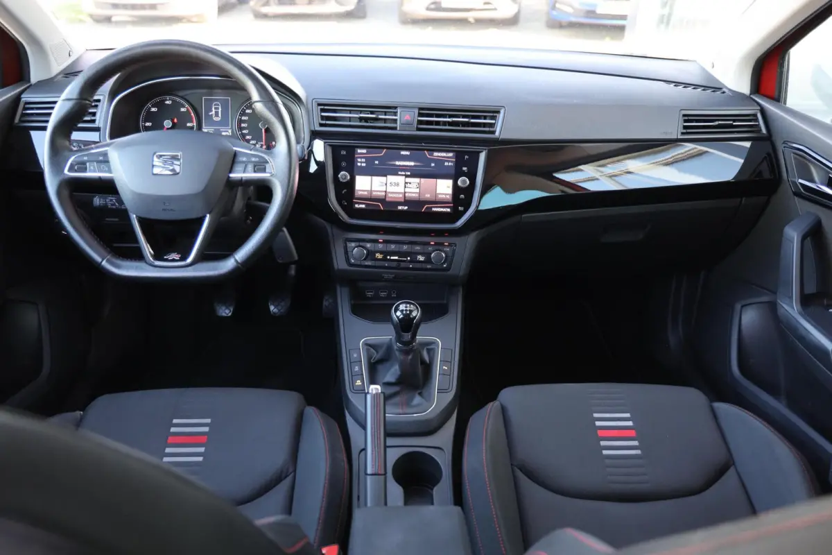 1.6 TDI FR Business Intense | Panorama | Carplay | ACC | Stoelverwarming