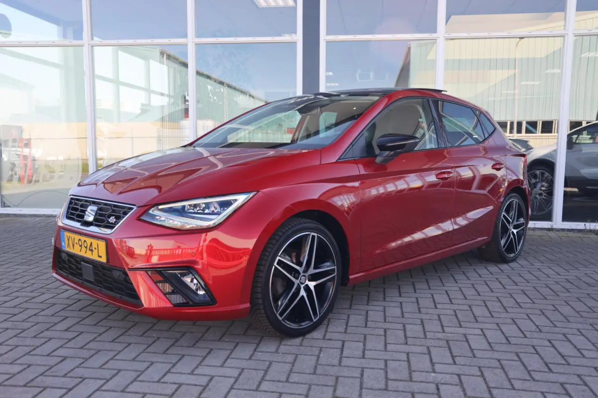 1.6 TDI FR Business Intense | Panorama | Carplay | ACC | Stoelverwarming
