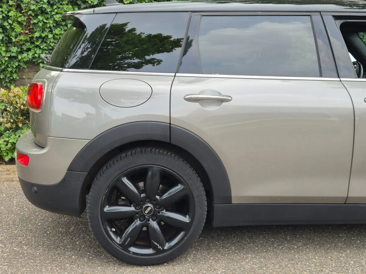 Mini Chili Serious Apple CarPlay Virtual dash Automaat PDC 1.5 Cooper Chili Serious Business