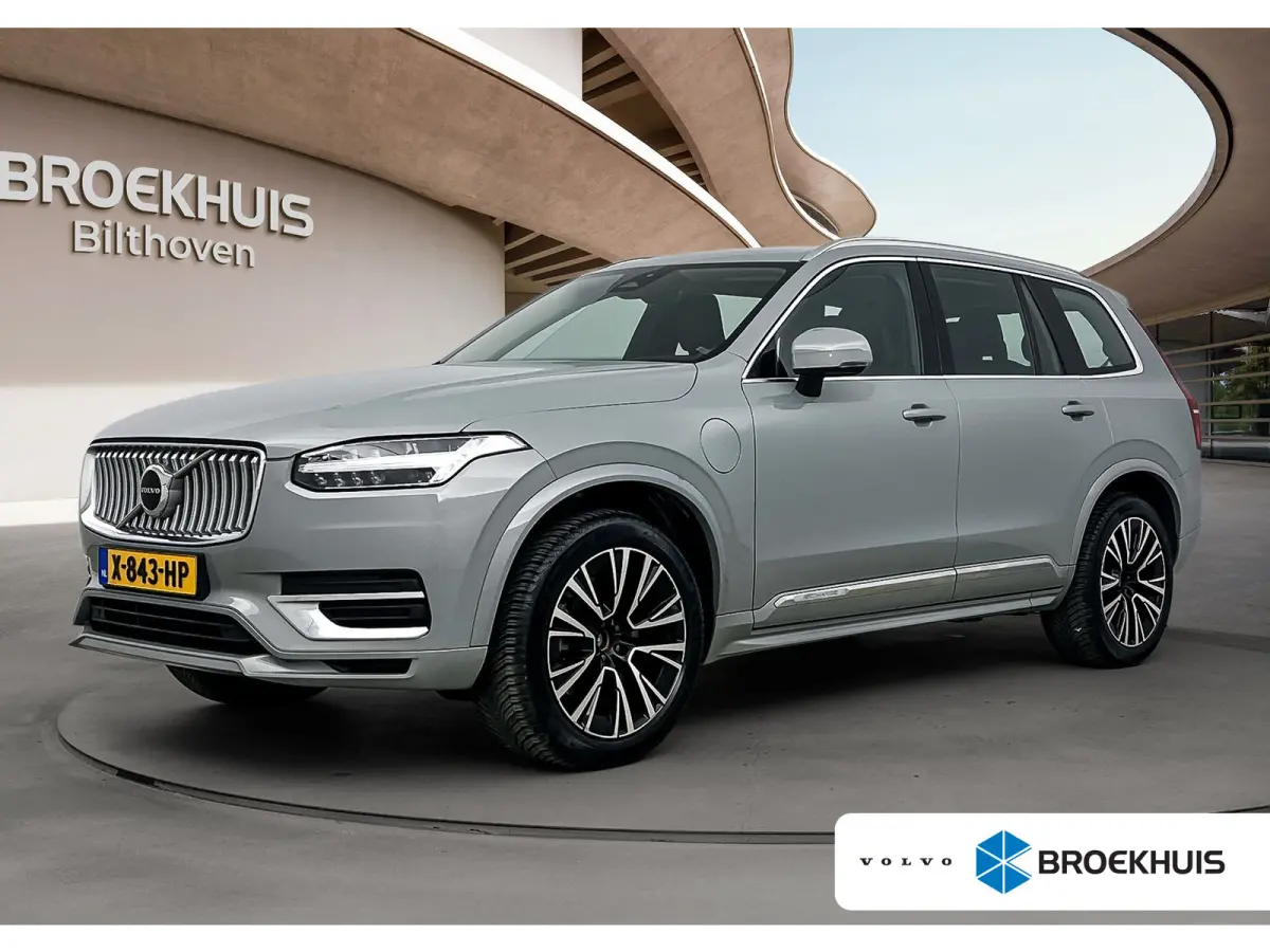 2.0 T8 Recharge AWD Core Bright | Trekhaak | BLIS | PDC V+A en Camera | Lederen bekleding | Stoel + Stuurverwarming |