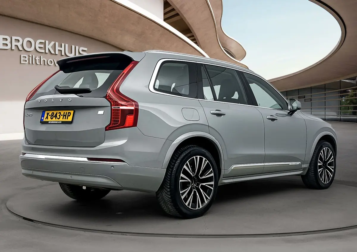 2.0 T8 Recharge AWD Core Bright | Trekhaak | BLIS | PDC V+A en Camera | Lederen bekleding | Stoel + Stuurverwarming |