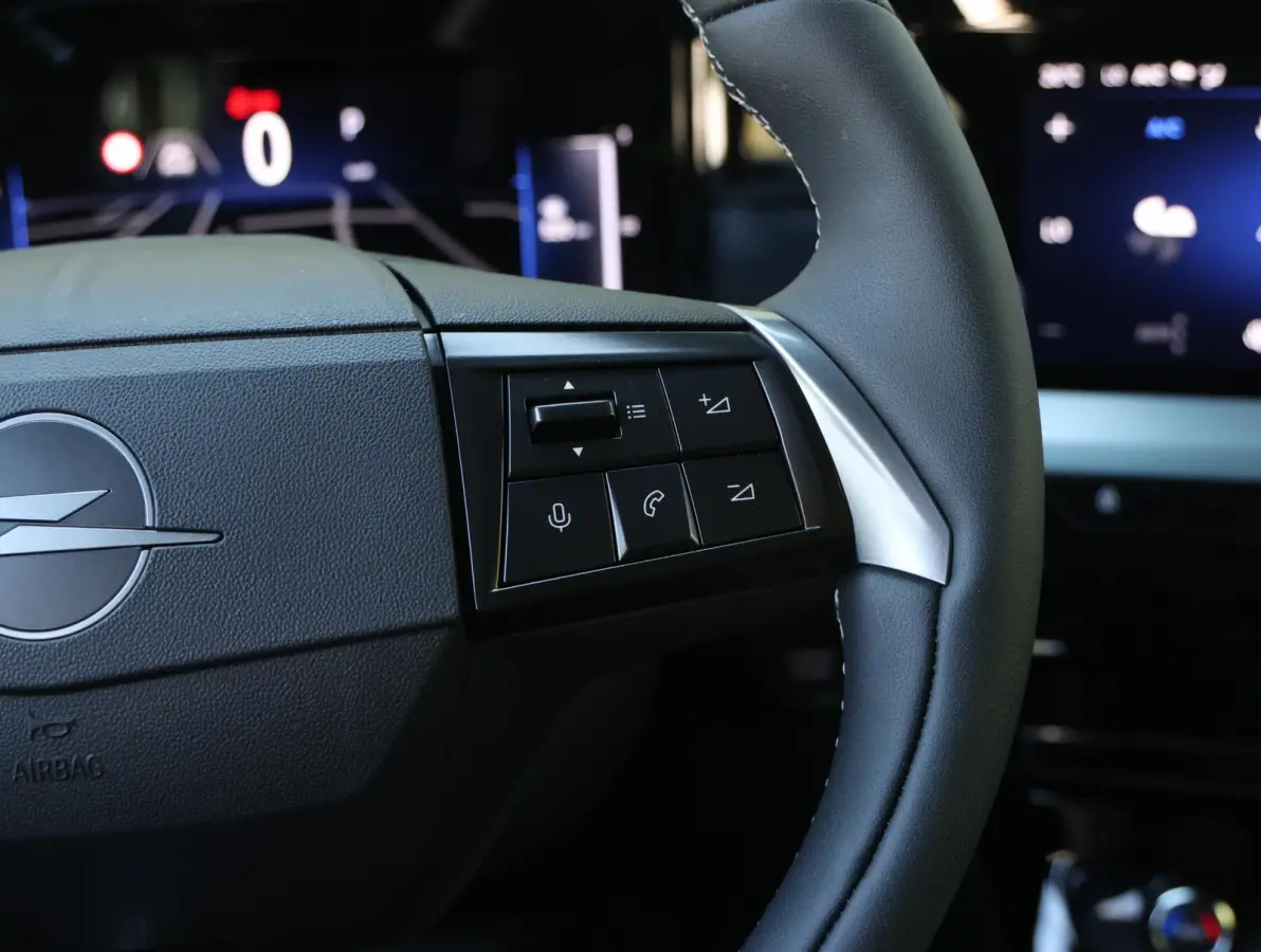 145pk Hybrid GS | Navigatie | Camera | Dodehoek detectie | Apple CarPlay / AndroidAuto | Keyless |