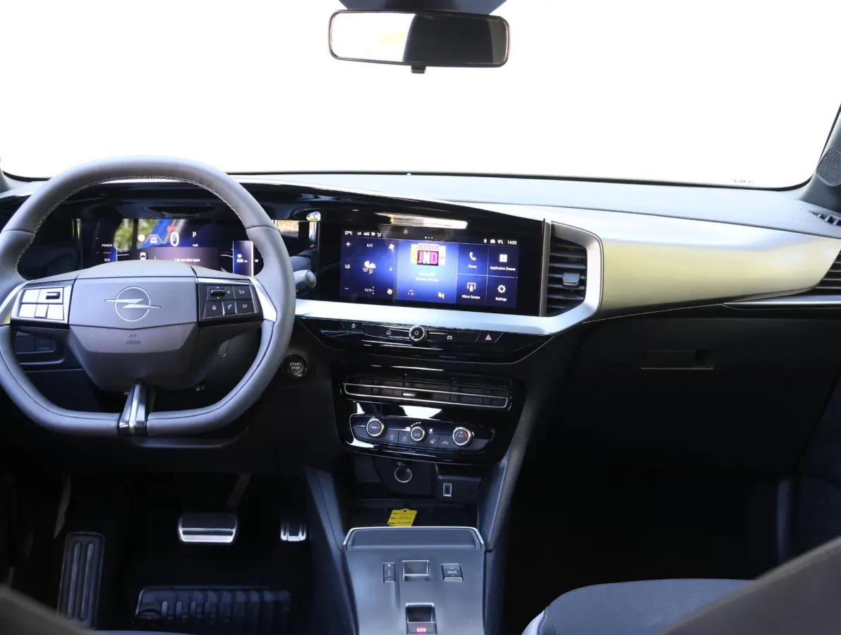145pk Hybrid GS | Navigatie | Camera | Dodehoek detectie | Apple CarPlay / AndroidAuto | Keyless |