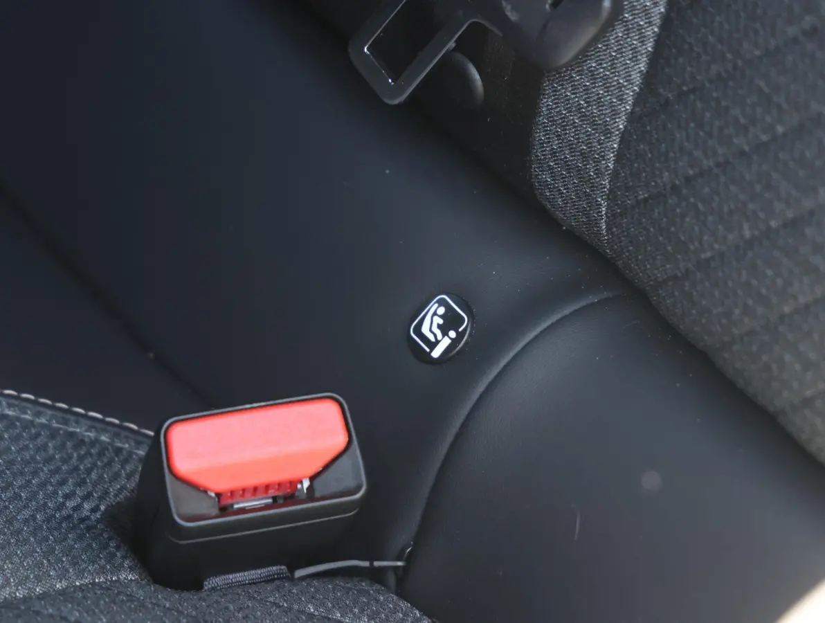 EV Allure Avantage 54 kWh | Accu 97% | Navigatie | Climate Control | Cruise Control | LED | Apple Carplay/Android Auto |