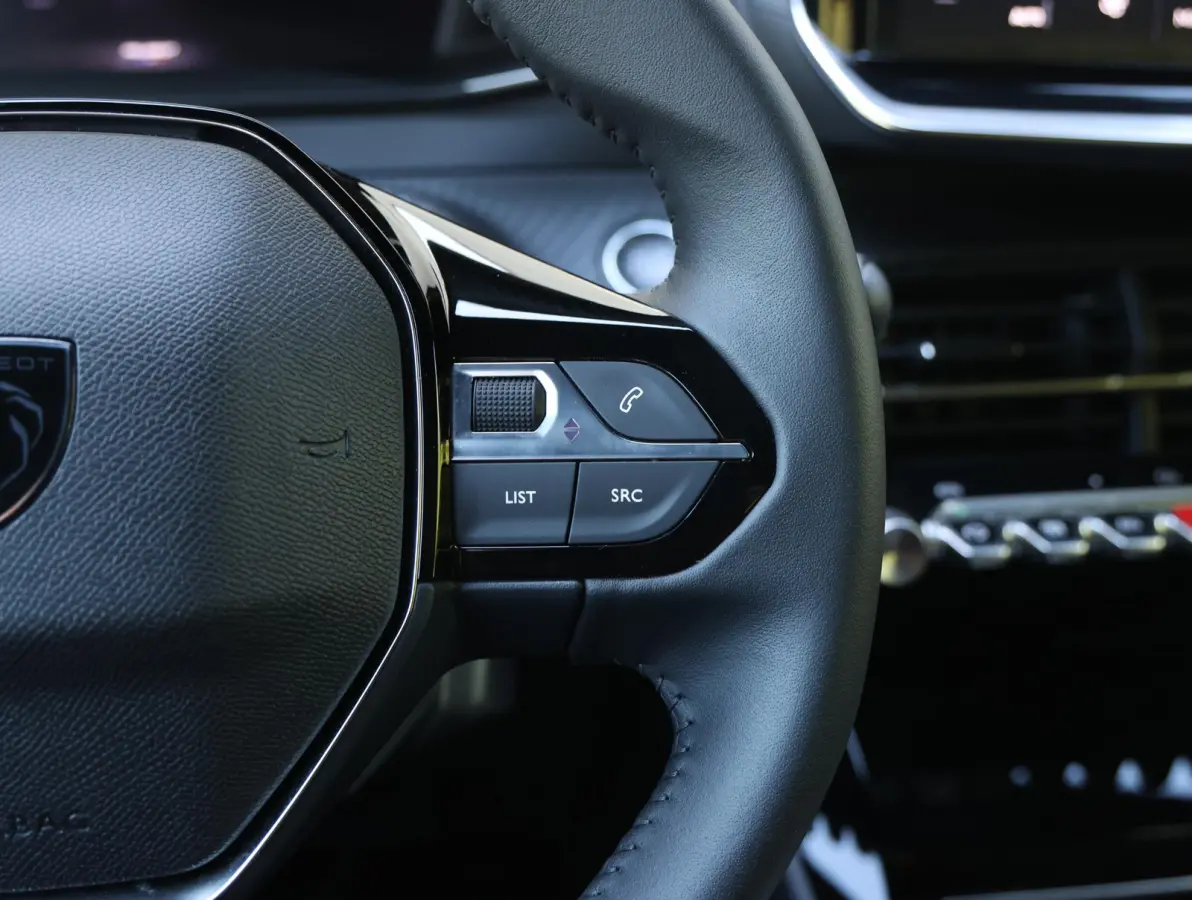 EV Allure Avantage 54 kWh | Accu 97% | Navigatie | Climate Control | Cruise Control | LED | Apple Carplay/Android Auto |