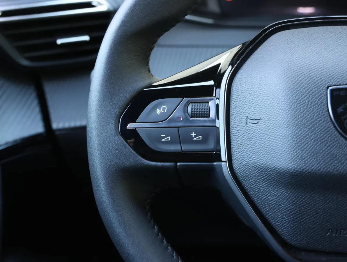 EV Allure Avantage 54 kWh | Accu 97% | Navigatie | Climate Control | Cruise Control | LED | Apple Carplay/Android Auto |
