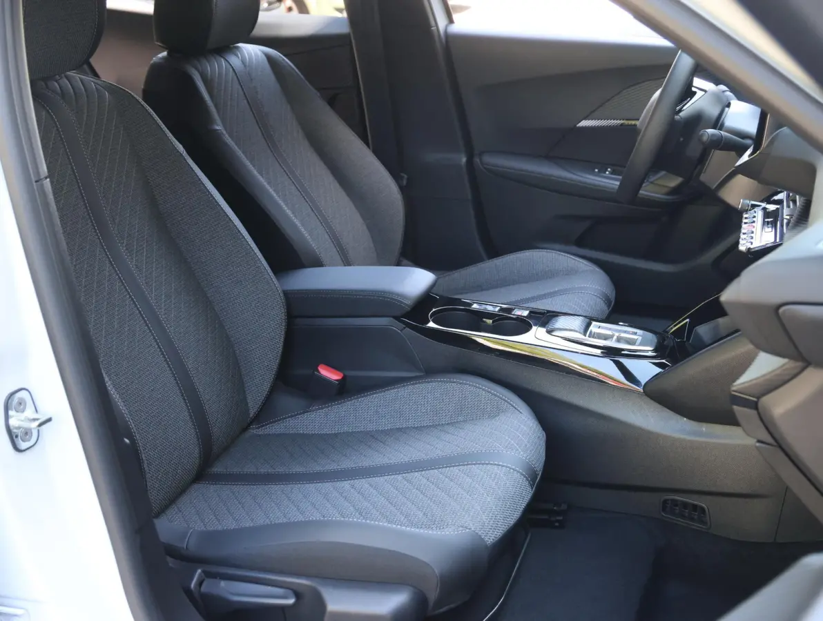 EV Allure Avantage 54 kWh | Accu 97% | Navigatie | Climate Control | Cruise Control | LED | Apple Carplay/Android Auto |
