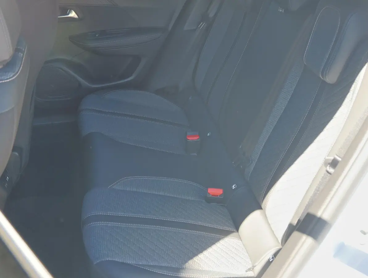 EV Allure Avantage 54 kWh | Accu 97% | Navigatie | Climate Control | Cruise Control | LED | Apple Carplay/Android Auto |