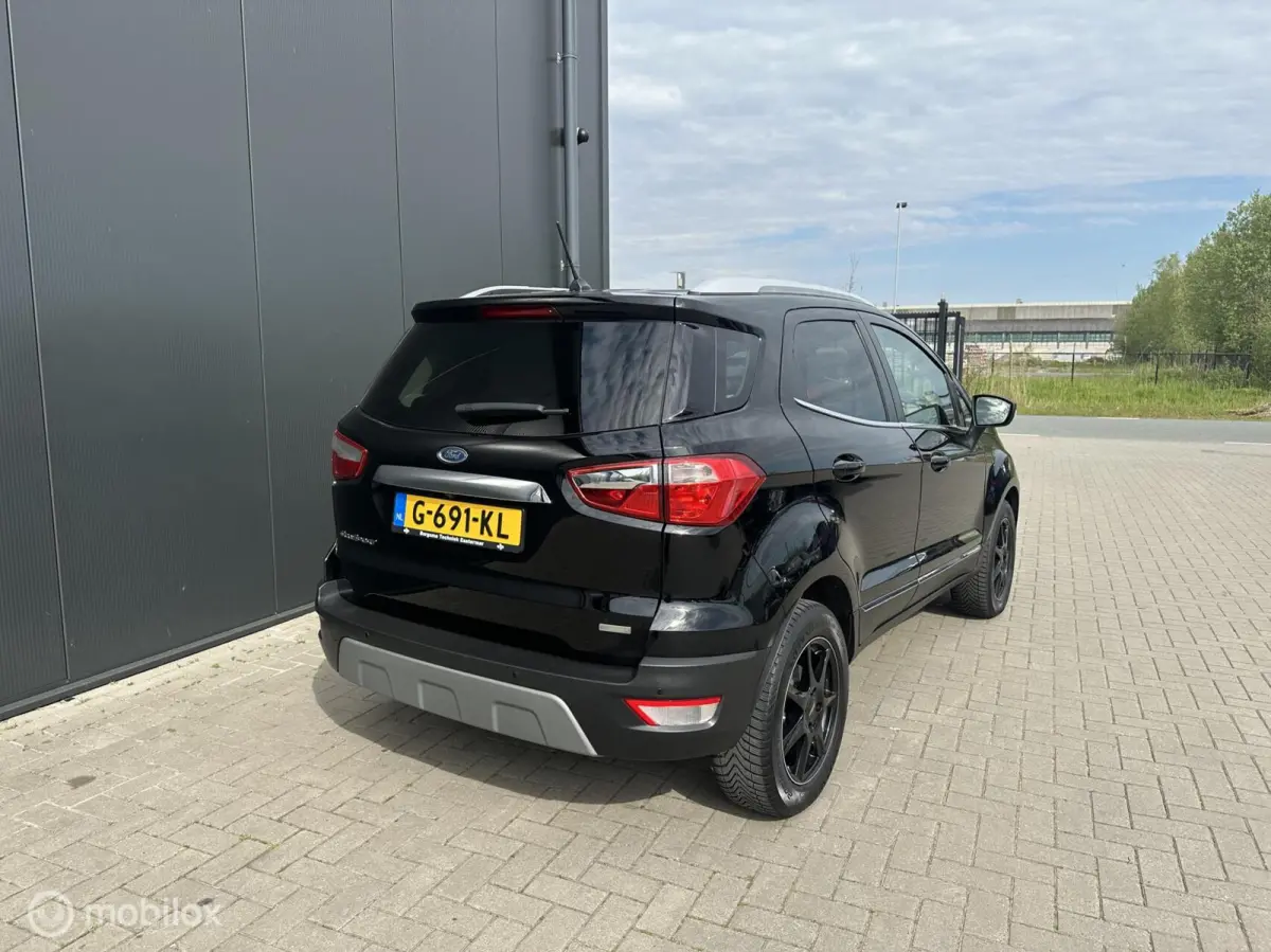 1.0 EcoBoost Titanium Automaat!!