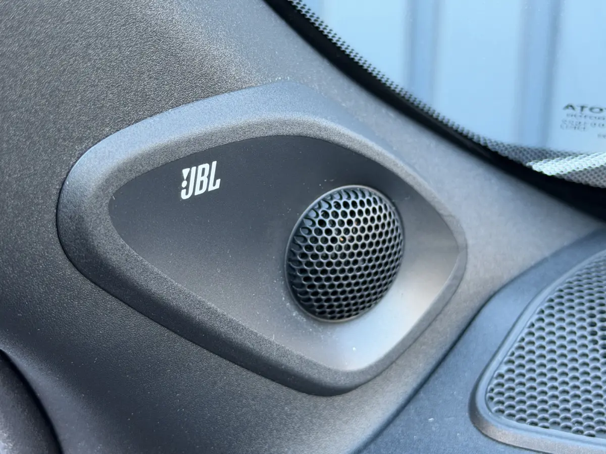 1.5 Hybrid GR Sport / Bi tone | 360 camera | JBL | Head-up | Rijklaar!!!