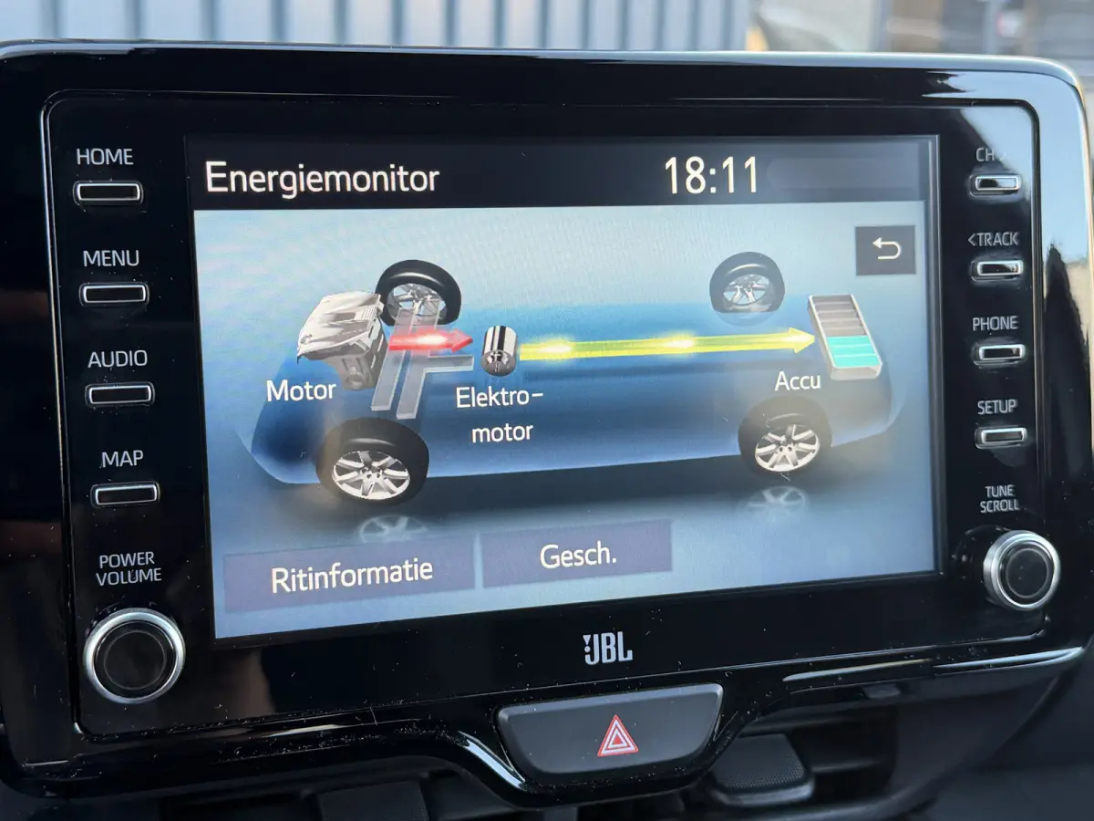 1.5 Hybrid GR Sport / Bi tone | 360 camera | JBL | Head-up | Rijklaar!!!