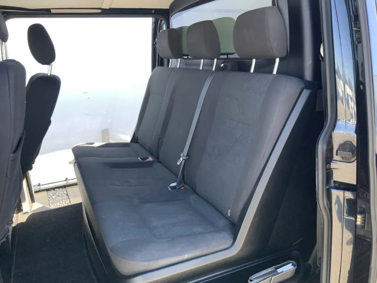 2.0 TDI L2H1 DC Highline Automaat Dub Cab Airco Navi Cruise Camera 5 Zits Trekhaak 2500 kg Alu Velg Euro 6 ,Zonne Dak