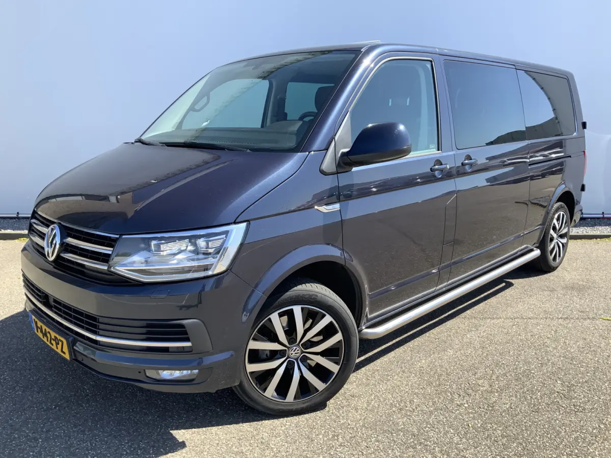 2.0 TDI L2H1 DC Highline Automaat Dub Cab Airco Navi Cruise Camera 5 Zits Trekhaak 2500 kg Alu Velg Euro 6 ,Zonne Dak