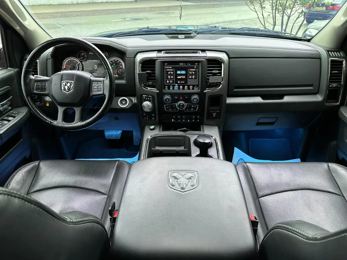 1500 5.7 V8 4x4 Quad Cab 6'4