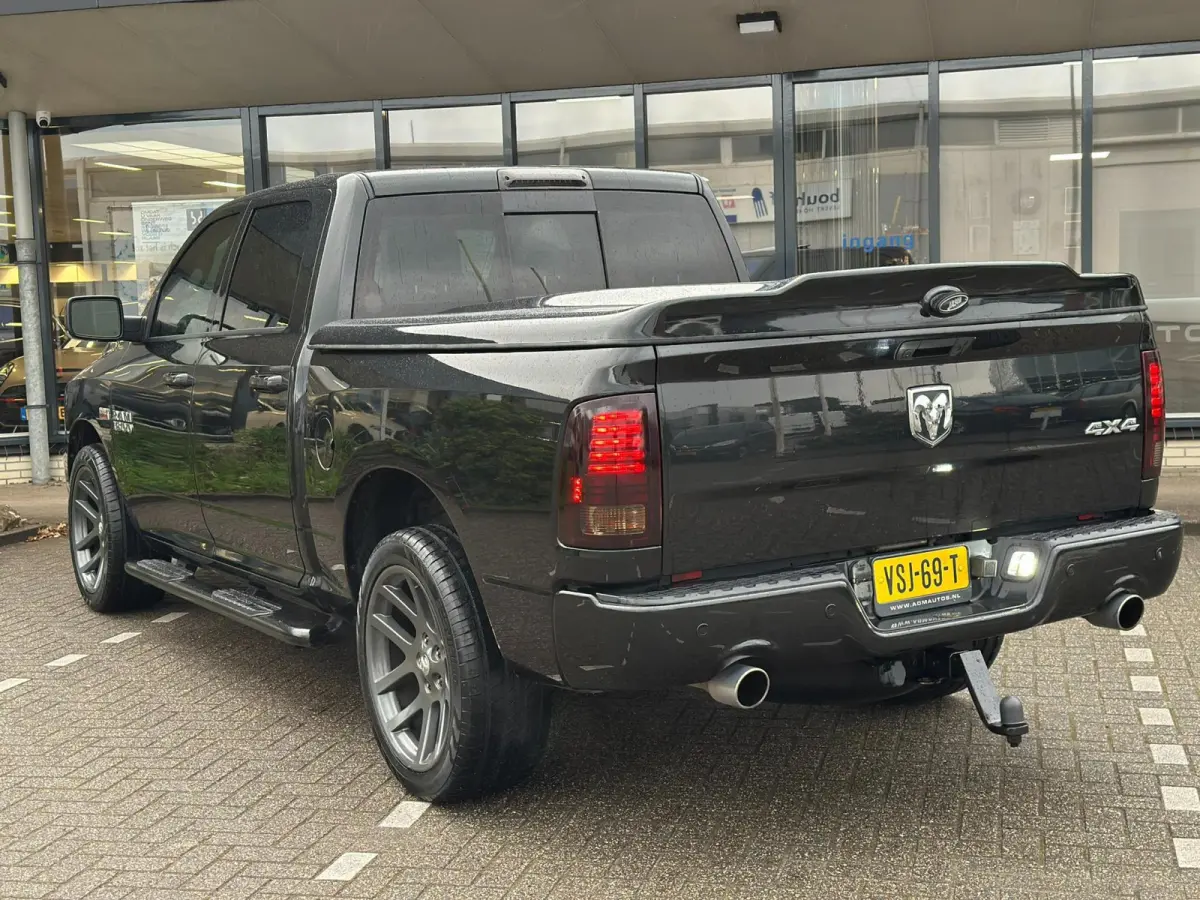 1500 5.7 V8 4x4 Quad Cab 6'4