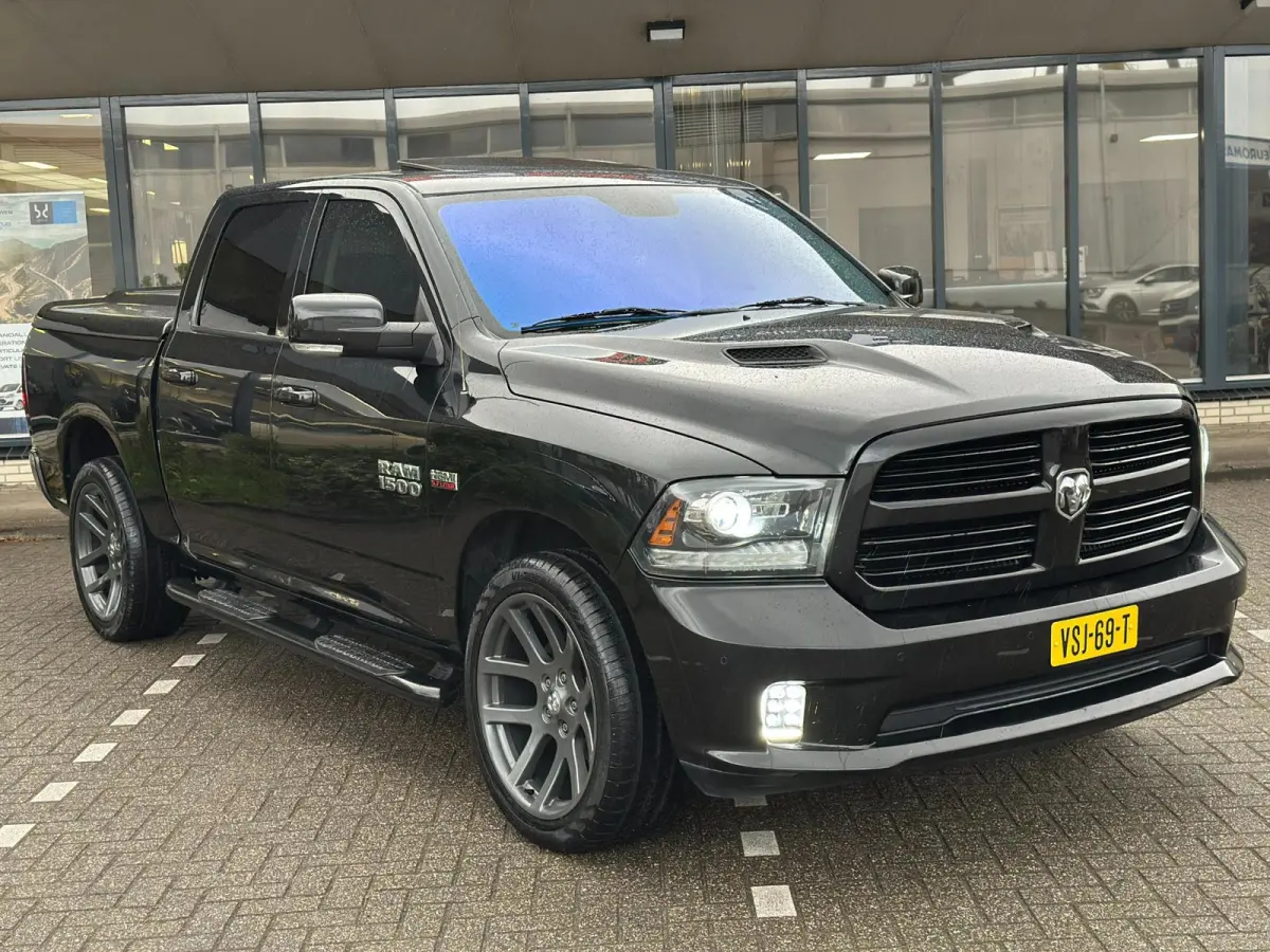 1500 5.7 V8 4x4 Quad Cab 6'4