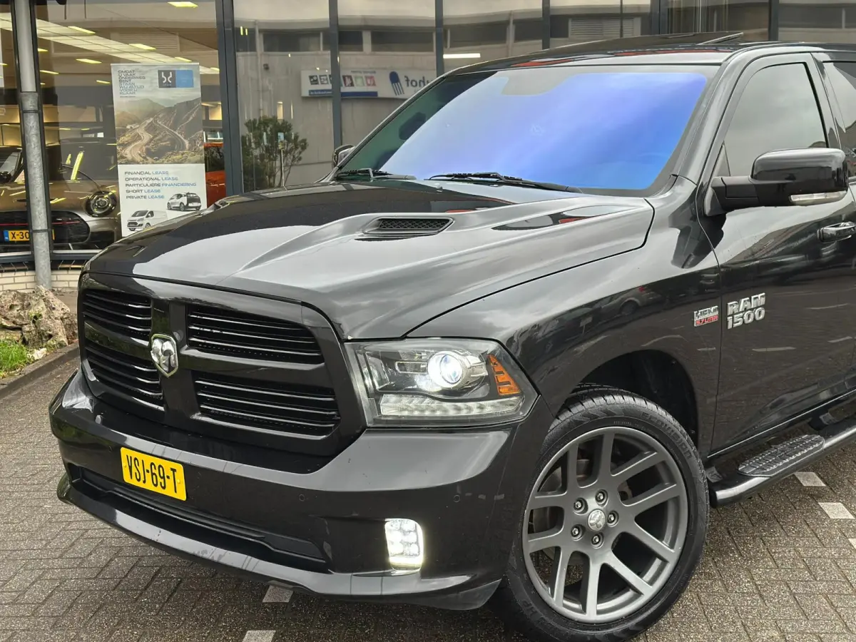 1500 5.7 V8 4x4 Quad Cab 6'4