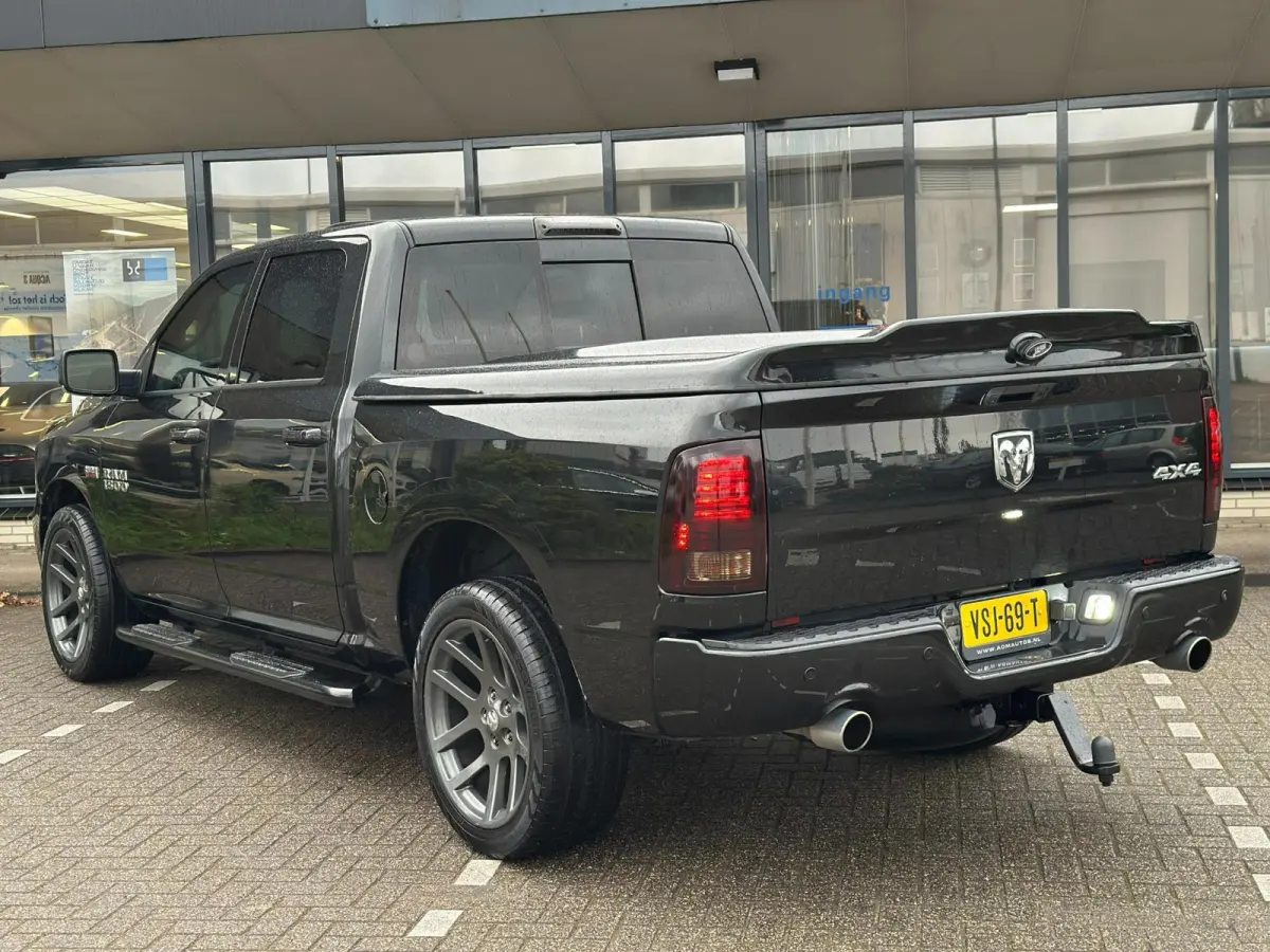 1500 5.7 V8 4x4 Quad Cab 6'4