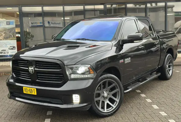 1500 5.7 V8 4x4 Quad Cab 6'4