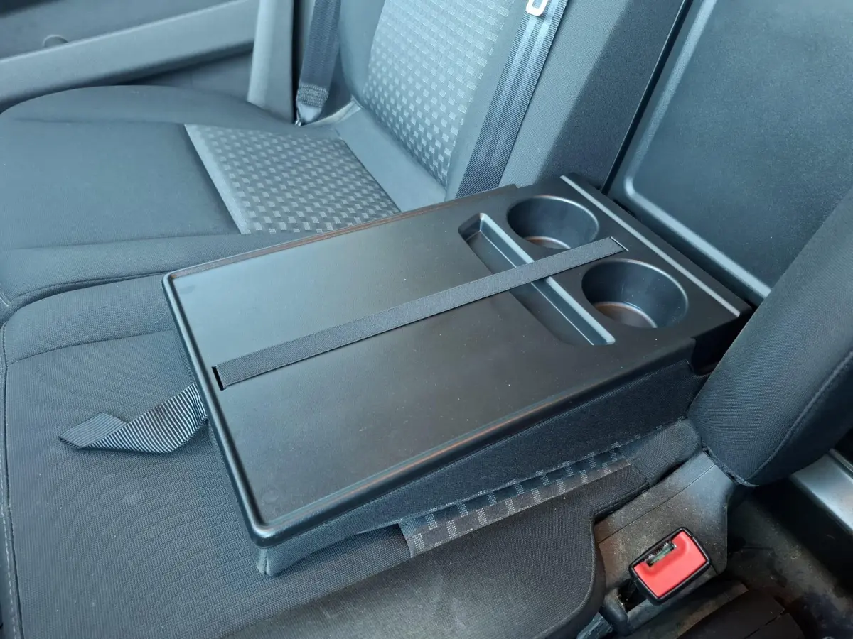340 2.0 TDCI L1H1 Trend AIRCO / CRUISE CONTROLE / 3 ZITS / TREKHAAK / EURO 6