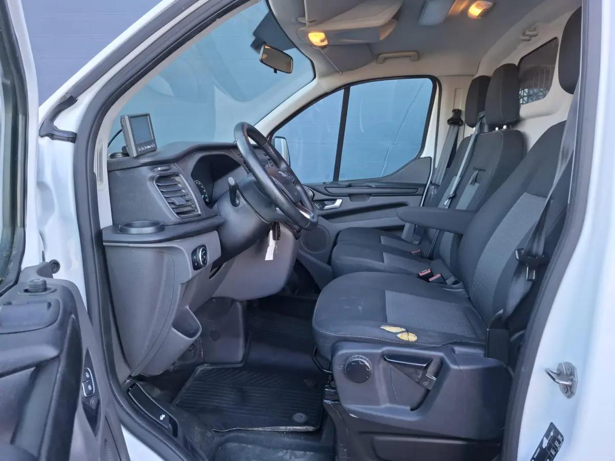340 2.0 TDCI L1H1 Trend AIRCO / CRUISE CONTROLE / 3 ZITS / TREKHAAK / EURO 6