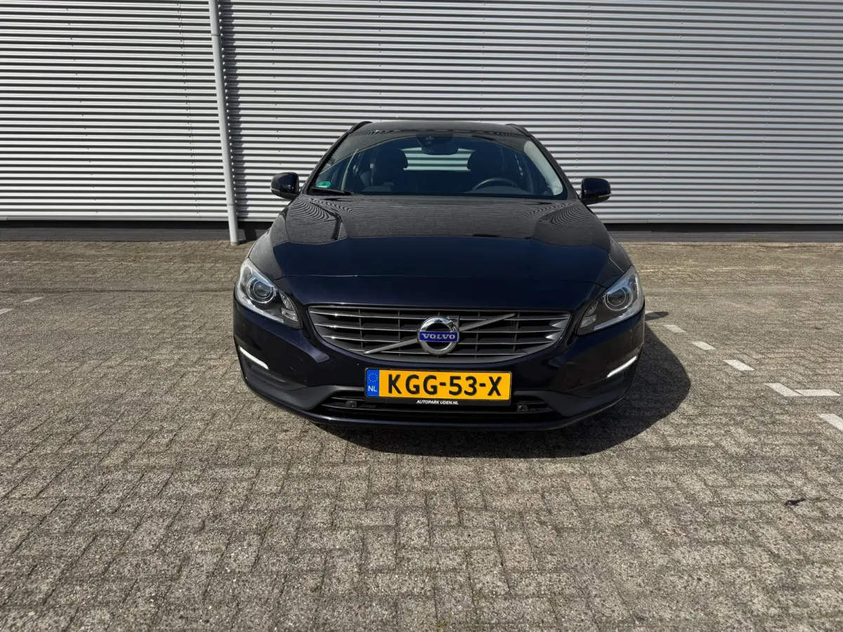 1.5 T3 Momentum,Automaat,Navigatie,nwe Distributie,extra winterset