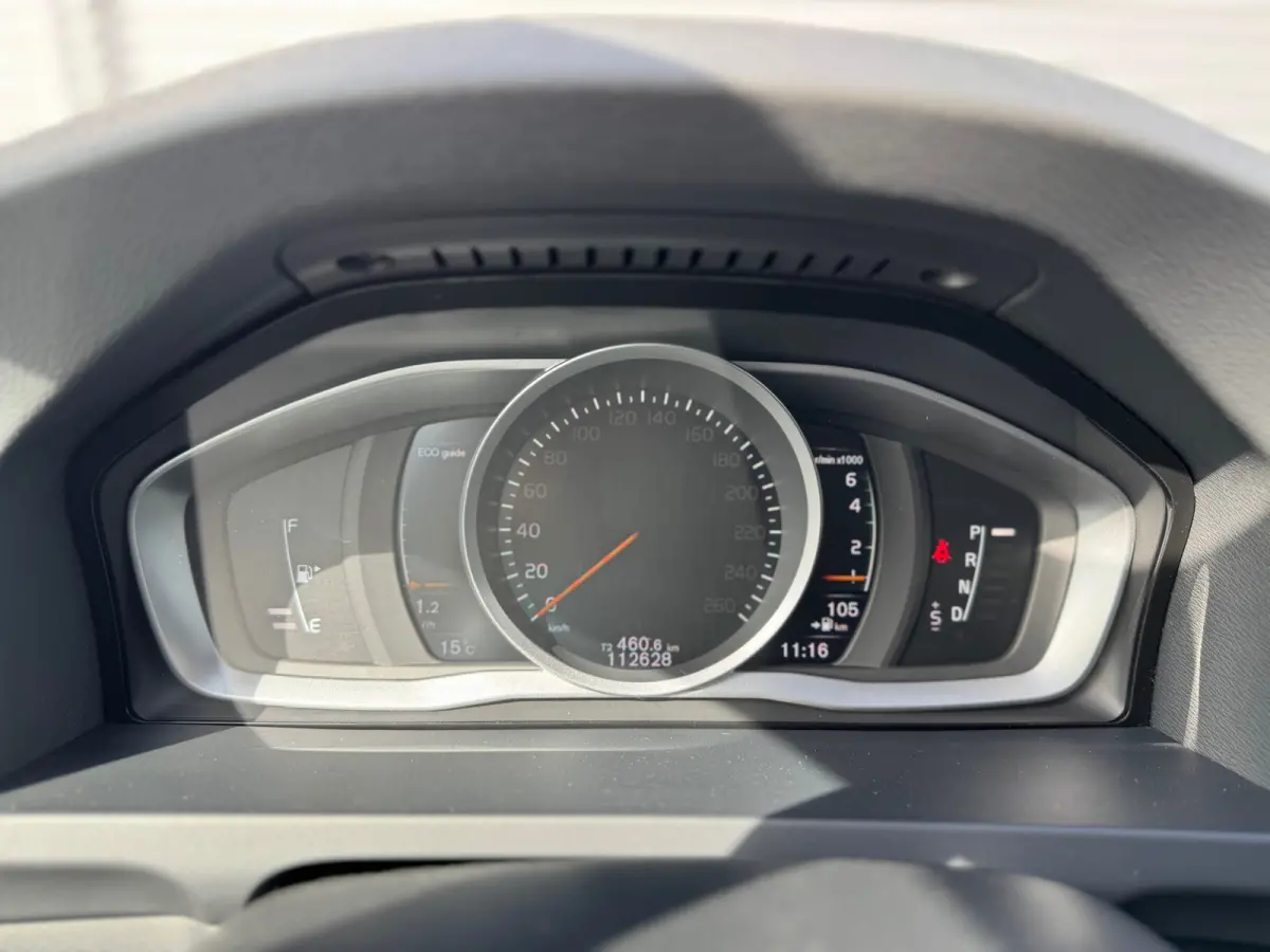 1.5 T3 Momentum,Automaat,Navigatie,nwe Distributie,extra winterset