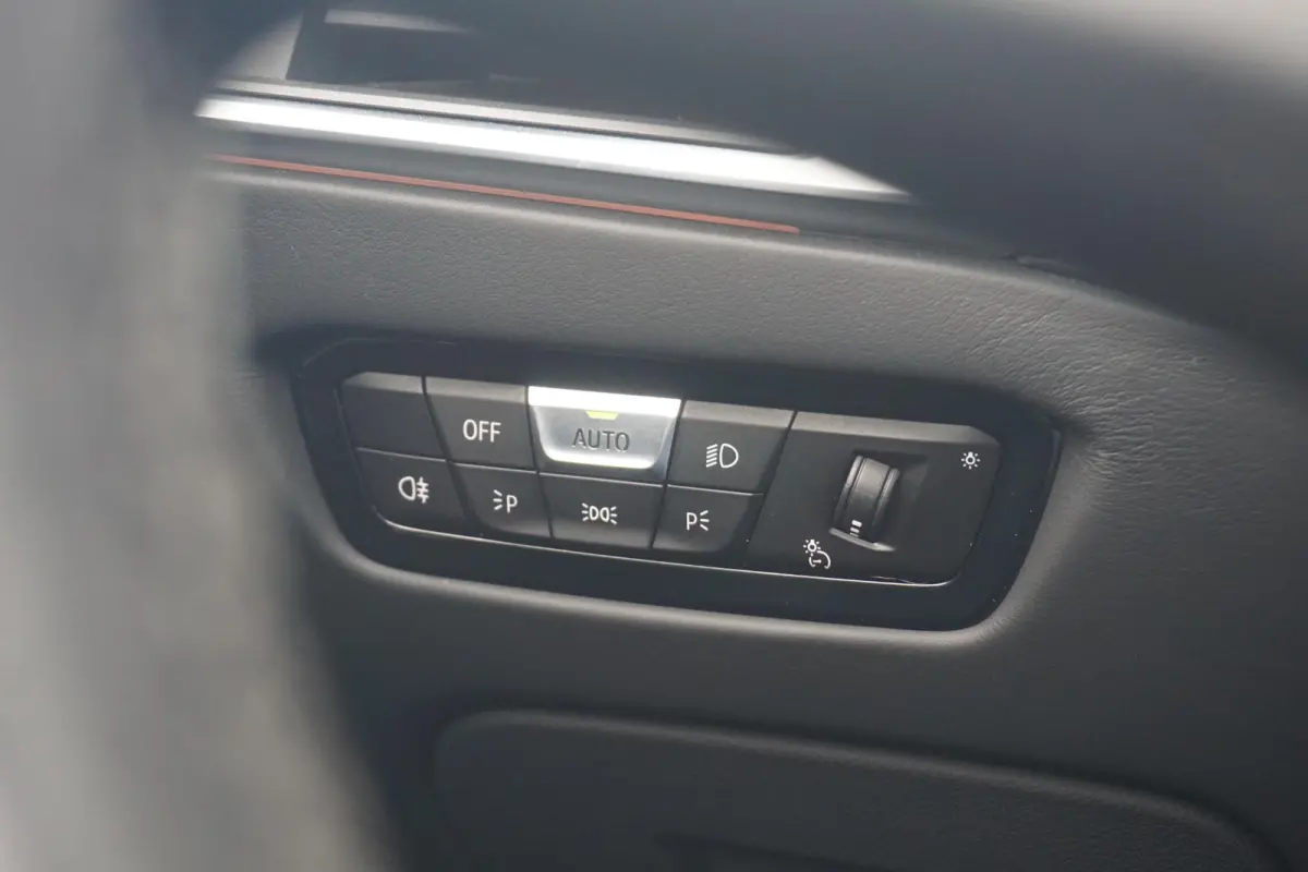 M440i xDrive High Executive | Laserlicht | Head-Up Display | Harman-Kardon | 19"