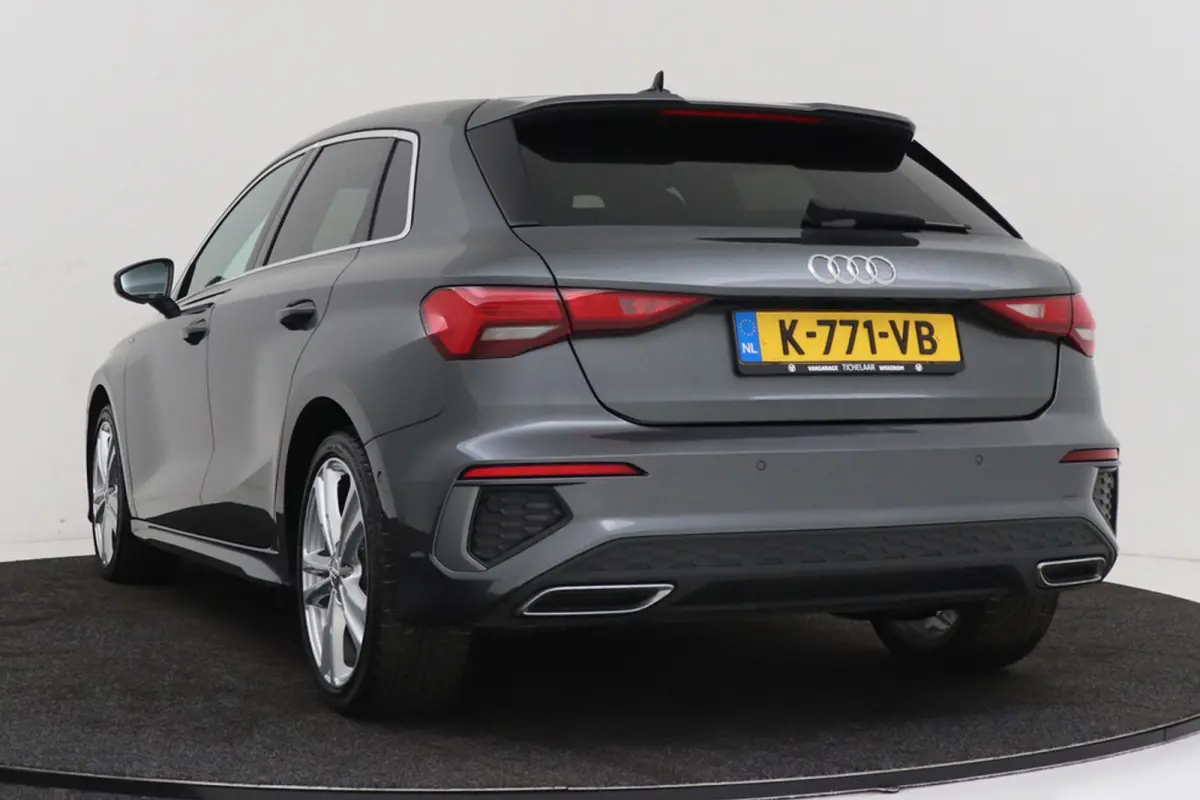 35 TFSI S edition | Climate Control | Parkeersensoren | Stoelverwarming
