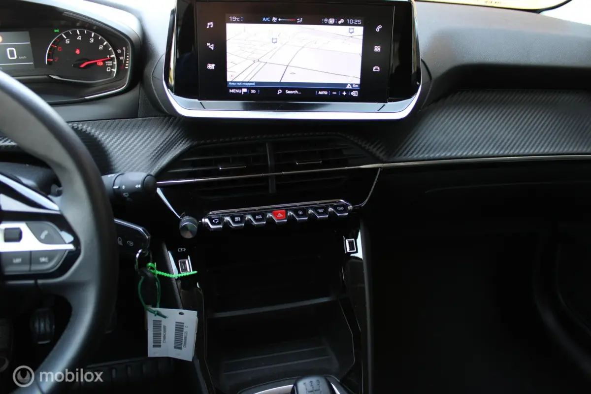 1.2 PureTech Active Pack, Pdc, App connect, Navi, Airco, 16 Inch Lmv.